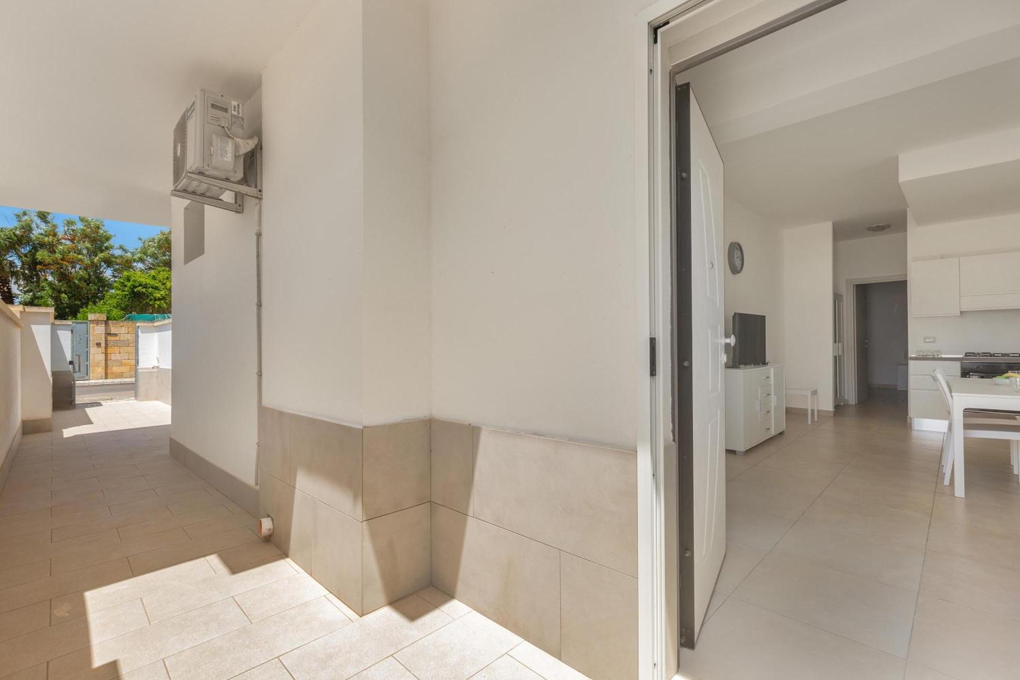 Residence Marelena Casalabate Exterior photo