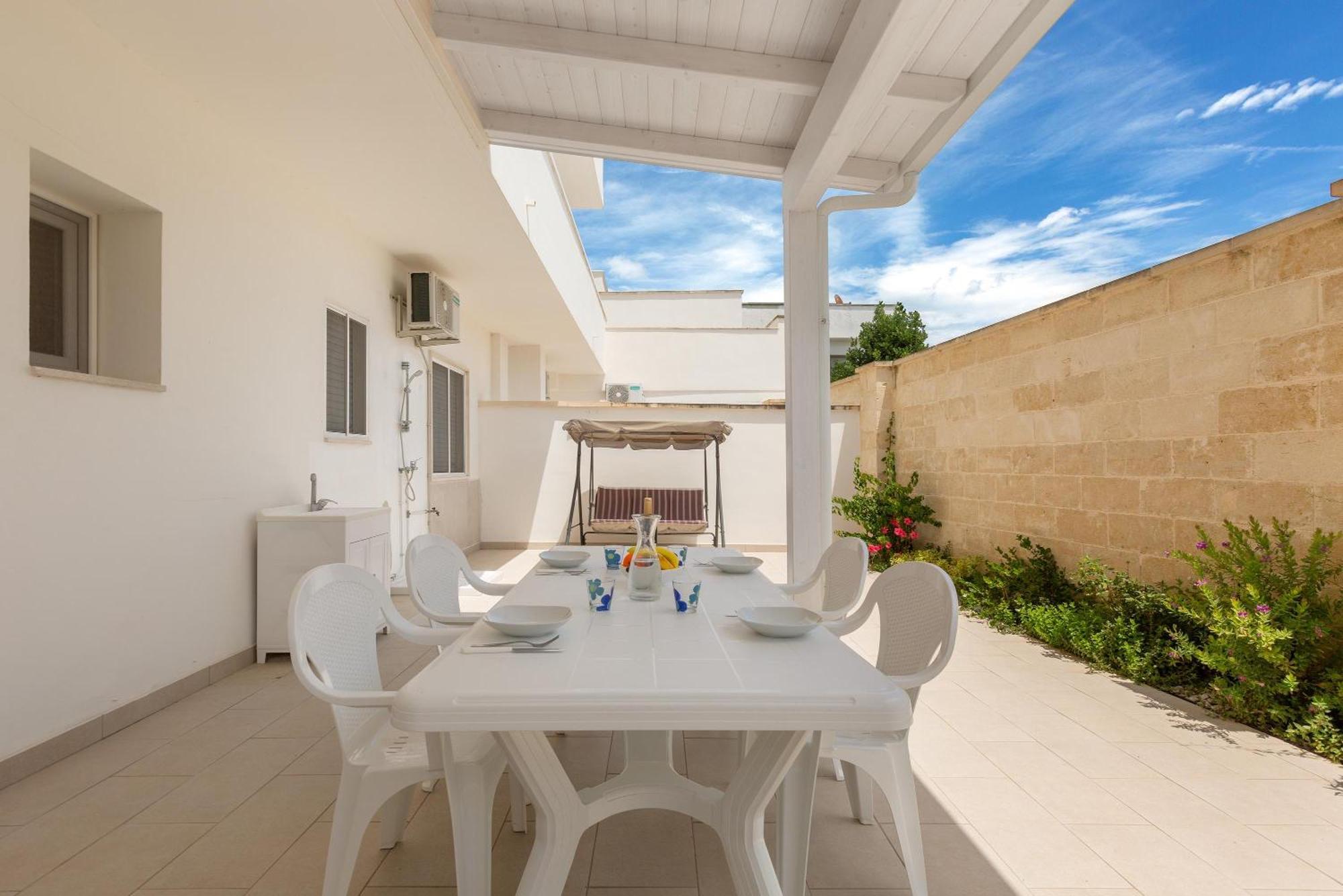 Residence Marelena Casalabate Exterior photo